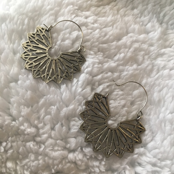 Ethnic Gypsy Half-Spiral Silver Boho Earrings - Picture 2 of 4